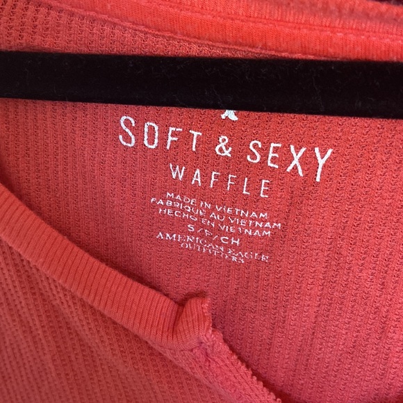 5 for $25 SALE American Eagle soft and sexy waffle top - Picture 2 of 2